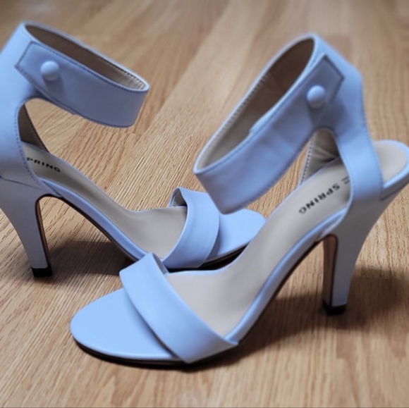 Call It Spring sz.7 - Picture 4 of 5